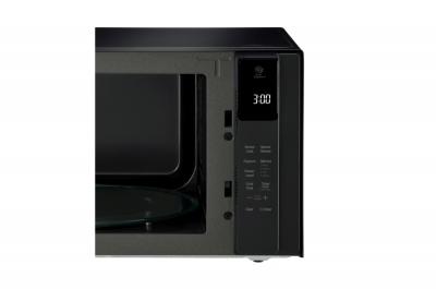 21" LG 1.5 cu. ft. NeoChef Countertop Microwave With Smart Inverter And EasyClean - LMC1575BD