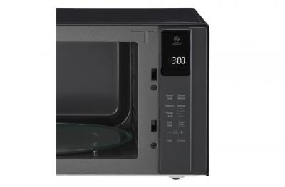 21" LG 1.5 cu. ft. NeoChef Countertop Microwave With Smart Inverter and EasyClean - LMC1575SB