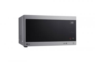 21" LG 1.5 cu. ft. NeoChef Countertop Microwave With Smart Inverter and EasyClean - LMC1575ST